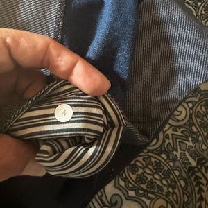 Lululemon size 4 leggings. Blue